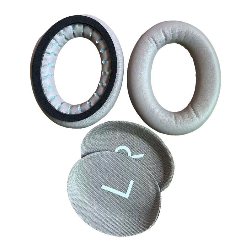 Husă din piele pentru căști Bose QC45 – materiale: piele proteică, plasă, gel; ușor de montat; confortabil de purtat.