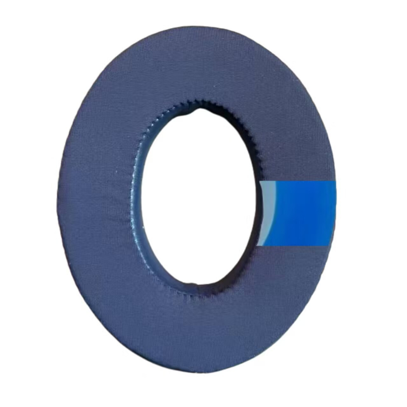 Husă din piele pentru căști Bose QC45 – materiale: piele proteică, plasă, gel; ușor de montat; confortabil de purtat.