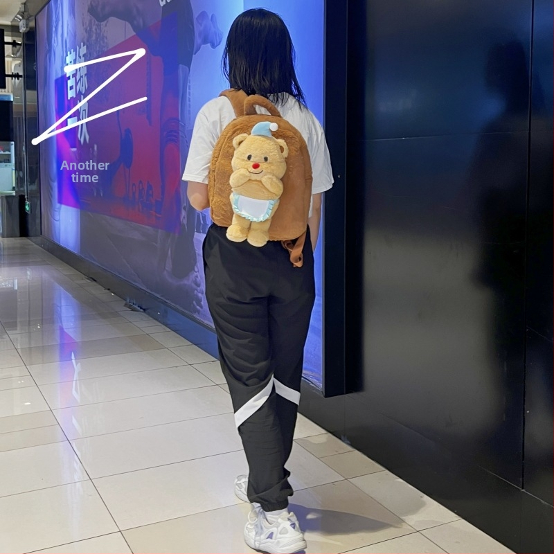 Pliušinė meškiuko dizaino vaikų kuprinė su kryžiniu telefono kišene, poliesterio pamušalas, 2024 m. vasara