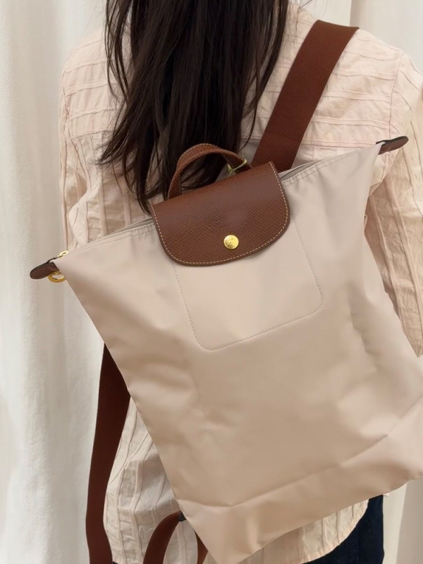 Ghiozdan pliabil, impermeabil din nailon, capacitate 20–35 L, compatibil cu laptop de 14 inch