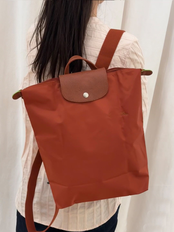 Ghiozdan pliabil, impermeabil din nailon, capacitate 20–35 L, compatibil cu laptop de 14 inch