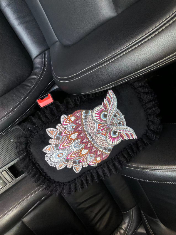 Covoraș pentru cotiera centrală a mașinii, design desen animat - poliester, brand Vika, potrivit pentru compartimentul de cotieră acoperit, personalizabil, origine Zhejiang