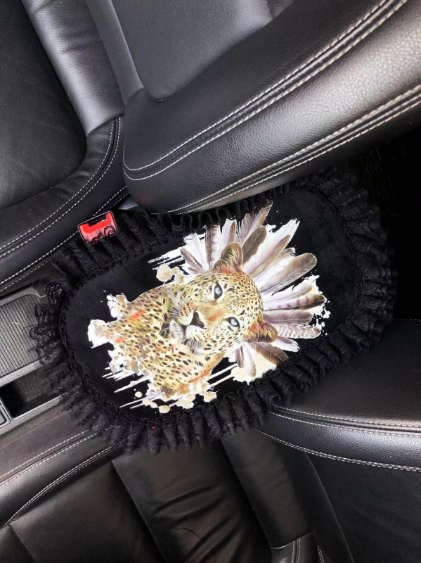 Covoraș pentru cotiera centrală a mașinii, design desen animat - poliester, brand Vika, potrivit pentru compartimentul de cotieră acoperit, personalizabil, origine Zhejiang