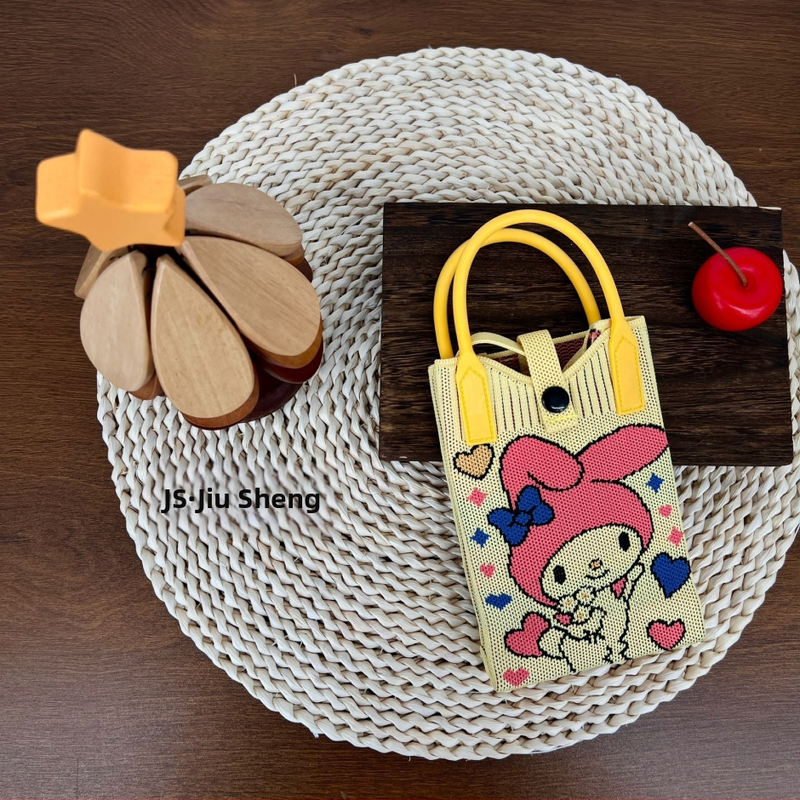 Teksturēta rokas soma ar sirds formas telefonu maciņu — svaigs un salds stils, materiāls poliesteris, vertikāla kvadrāta forma, aizvērums ar atslēgu, iekšējā kabatiņa telefona glabāšanai