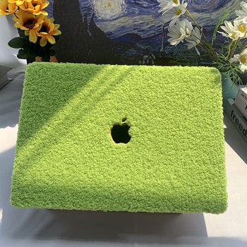 Kakute plüüs-kaitsekott MacBook Pro ja Air jaoks – plastikust välimine külg, plüüsvooder