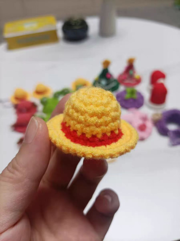 Cartoon vilnos megzta naminiams gyvūnėliams skrybėlė - rankų darbo, skirta visoms veislėms, visoms sezonoms