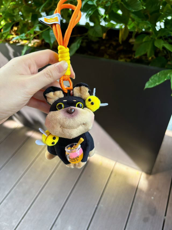 Pandantiv pentru telefon din pluș cu clips și lanț crossbody – stil desen animat, decorativ, material pluș, ambalaj individual