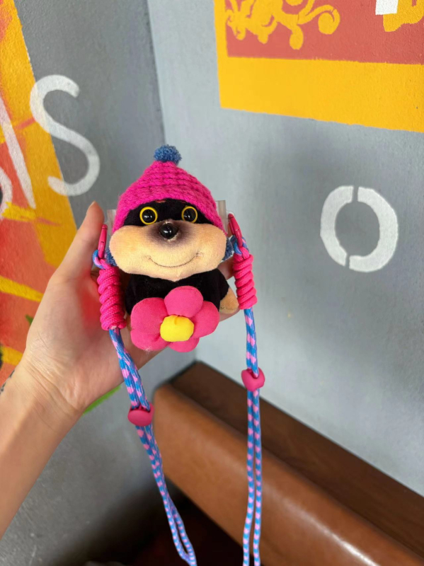 Pandantiv pentru telefon din pluș cu clips și lanț crossbody – stil desen animat, decorativ, material pluș, ambalaj individual