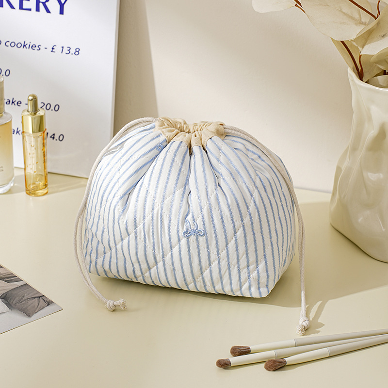 Geantă de machiaj cu capacitate mare, material poliester, model dungi, căptușeală din pânză, fermoar