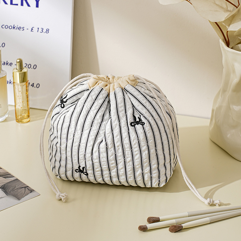 Geantă de machiaj cu capacitate mare, material poliester, model dungi, căptușeală din pânză, fermoar