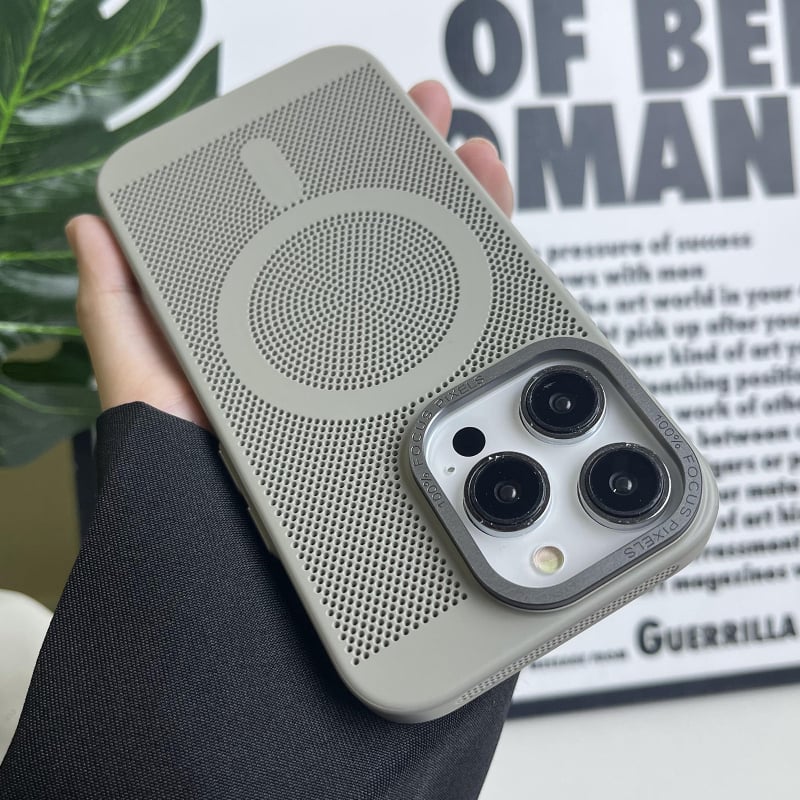 Carcasă rigidă pentru iPhone cu plasă de disipare a căldurii și atașare magnetică, material PC, rezistentă la șocuri, antiamprente