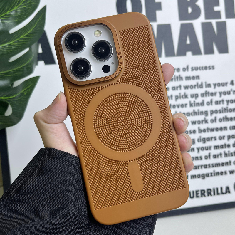 Carcasă rigidă pentru iPhone cu plasă de disipare a căldurii și atașare magnetică, material PC, rezistentă la șocuri, antiamprente