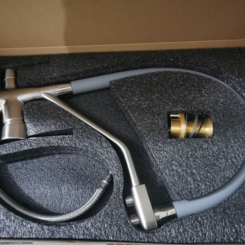 Kuhinjski bakreni faucet, tri u jedan, topla i hladna, okretan, keramičko jezgro ventila, model ali-798988670794, promjer sjedišta ventila 32 mm, radna temperatura 0–90°C