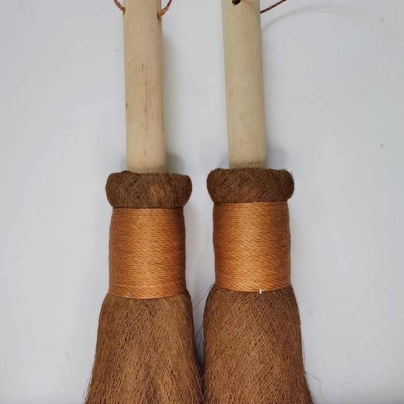 Kokoso palmos indų plovimo šepetėlis neprilimpančioms keptuvėms su vidutinio kietumo šerelėmis