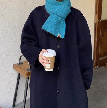 Шал – корейски стил, едноцветен плетен, топъл за зима за възрастни (Материал: акрилно влакно; Съдържание: 31–50%; Функция: поддържа топло; Сезон: зима; Стил: свеж и сладък)