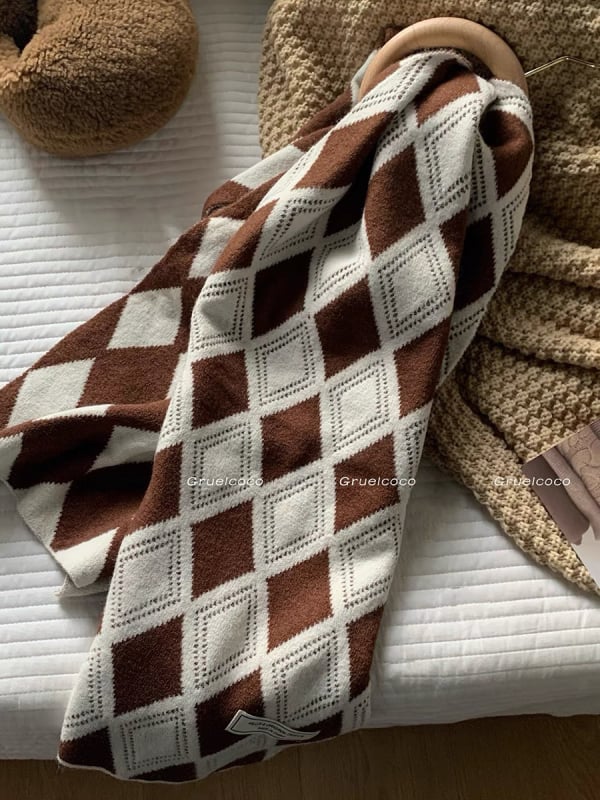 Шал – корейски стил, едноцветен плетен, топъл за зима за възрастни (Материал: акрилно влакно; Съдържание: 31–50%; Функция: поддържа топло; Сезон: зима; Стил: свеж и сладък)