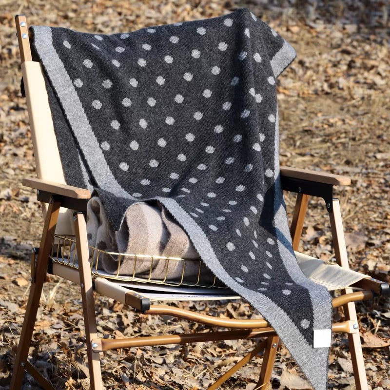 Шал – корейски стил, едноцветен плетен, топъл за зима за възрастни (Материал: акрилно влакно; Съдържание: 31–50%; Функция: поддържа топло; Сезон: зима; Стил: свеж и сладък)