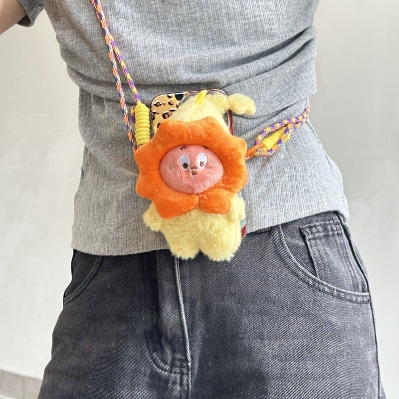 Telefono laikiklis su galiniu klipu, reguliuojamas nailono juostelė, rankų darbas, miela pūkų lėlė