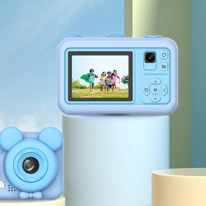 D32 Gyerekeknek szóló digitális kamera kettős HD objektívvel, 2,0 hüvelykes LCD, TF-kártya támogatás, ABS ház, akár 2 óra üzemidő