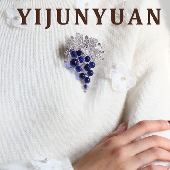 Broșă din cupru, în formă de strugure, încrustată cu diamante, pentru femei, accesoriu de modă de lux