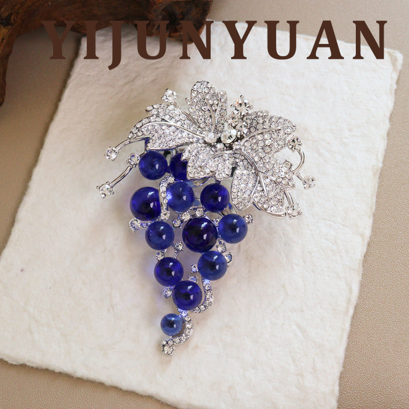 Broșă din cupru, în formă de strugure, încrustată cu diamante, pentru femei, accesoriu de modă de lux