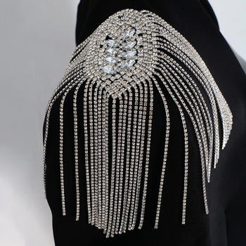 Bojtos vállepaulettek válllánccal, ötvözetből, fehér kristállyal, női stílus, elektroplattázás