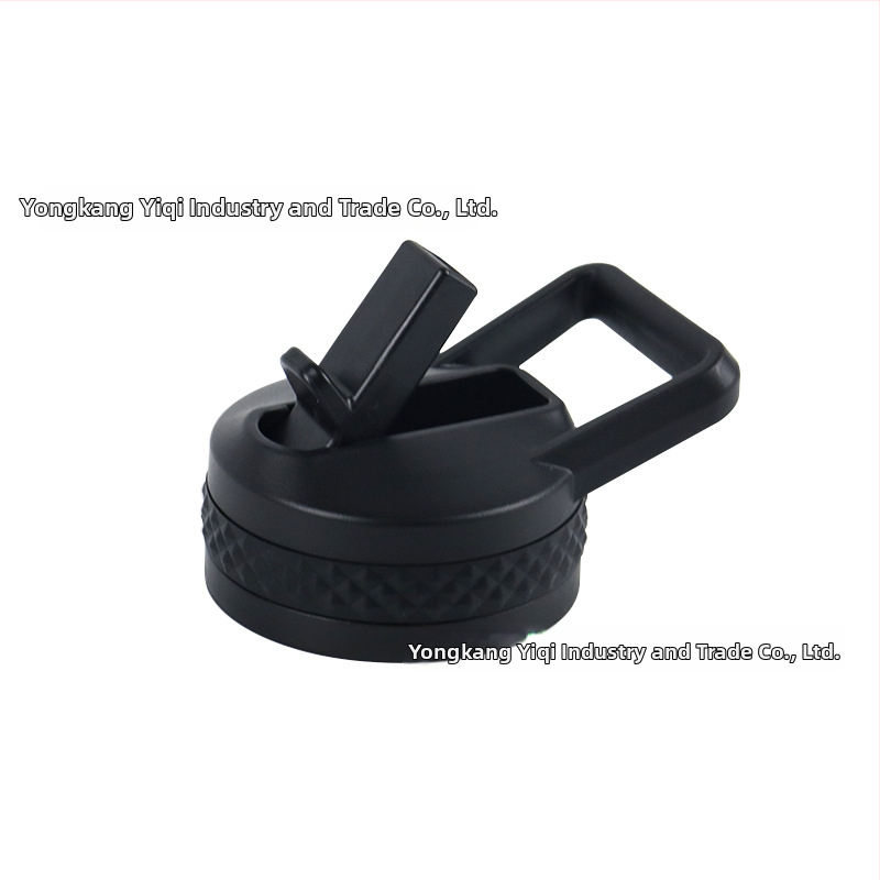 Caurspīdīga pudele ar pūšļotā aizsardzības vāciņu, izvirzīts rokturis ar skrūvi, vāciņš tiešai dzeršanai un silikona uzgaļa — Materiāls: Plastmasa; Logotipa druka: Iespējama; Personalizācija: Jā; Kvalitāte: Premium; Stils: Mūsdienīgs minimālisms