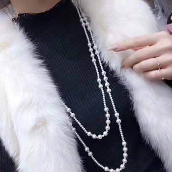 Μακρύς πολυεπίπεδο κολιέ από φυσικά μαργαριάρια γλυκού νερού με χαλκού αλυσίδα - σχήμα κοντά σε κύκλο, 5-6 mm, μήκος 81 cm+