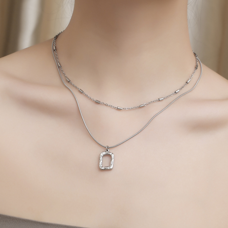 IMI női nyaklánc dupla réteg kulcscsonti lánccal, titánacél, INS stílus, polírozott felület, 2025 tavaszi megjelenés