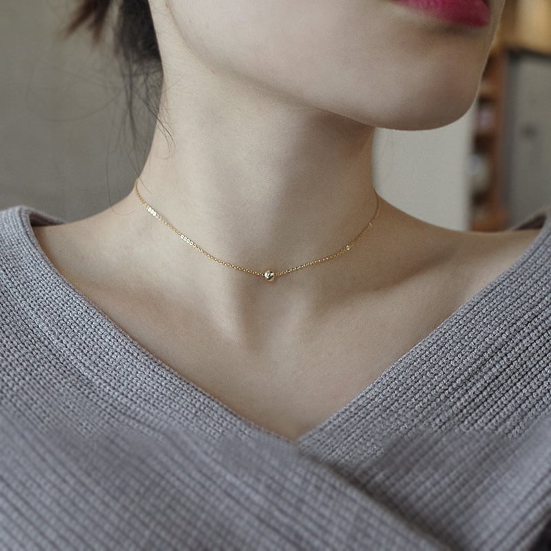 925 ezüst nyaklánc 14K aranyozással, szerencsés gyönygyök, diszkrét kulcscsont-lánc dizájn