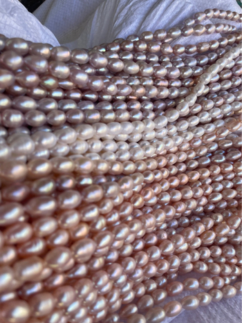 Κολιέ από φυσικά μαργαριάρια γλυκού νερού, χειροποίητο, χωρίς πυρήνα, ελάχιστες ατέλειες, λαμπερό φινίρισμα