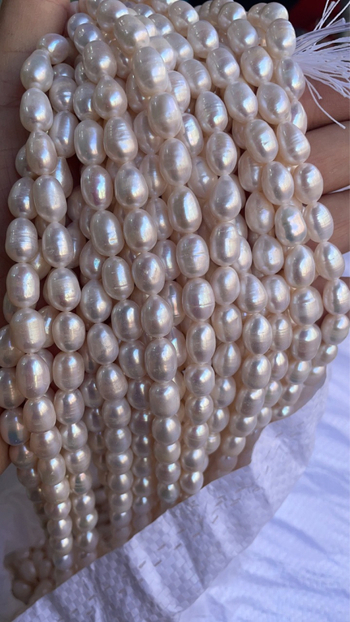 Κολιέ από φυσικά μαργαριάρια γλυκού νερού, χειροποίητο, χωρίς πυρήνα, ελάχιστες ατέλειες, λαμπερό φινίρισμα