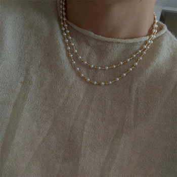 Κολιέ Zhi zhen με μαργαριτάρια γλυκού νερού — σχεδόν στρογγυλά μαργαριτάρια, αλυσίδα από κράμα χαλκού, κυκλοφορία φθινοπωρινή 2025