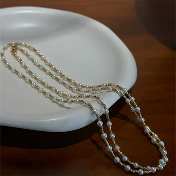 Κολιέ Zhi zhen με μαργαριτάρια γλυκού νερού — σχεδόν στρογγυλά μαργαριτάρια, αλυσίδα από κράμα χαλκού, κυκλοφορία φθινοπωρινή 2025