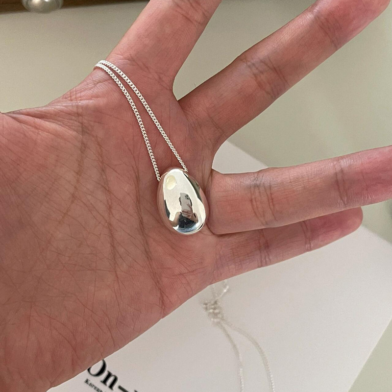 Maysika S925 ezüst nyaklánc – csepp alakú, oldalsó lánccal, hossz 71–80 cm