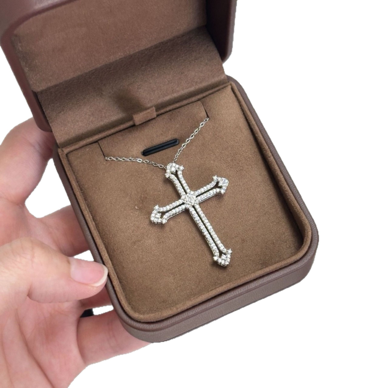 Nyaklánc nyíl–kereszt medállal, geometriai forma, réz anyag, kereszt típusú lánc, uniszex, elektroplatírozott, könnyed luxus stílus