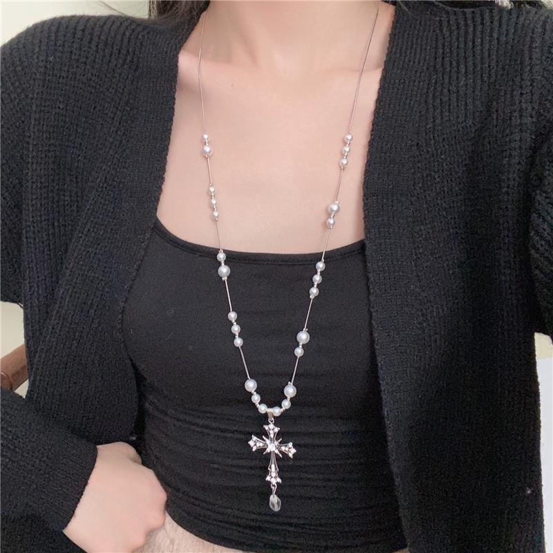 Nyaklánc keresztmedállal és rhinestone beépítéssel, ötvözet anyag, elektroplatírozás, Ins stílus, nyár 2025