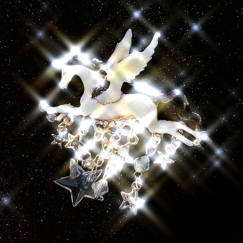 Брошка: Пегас мультфилм персонаж със звезда и ресни - метална сплав, женски стил, кристална обработка, декоративно изделие, пролет 2025