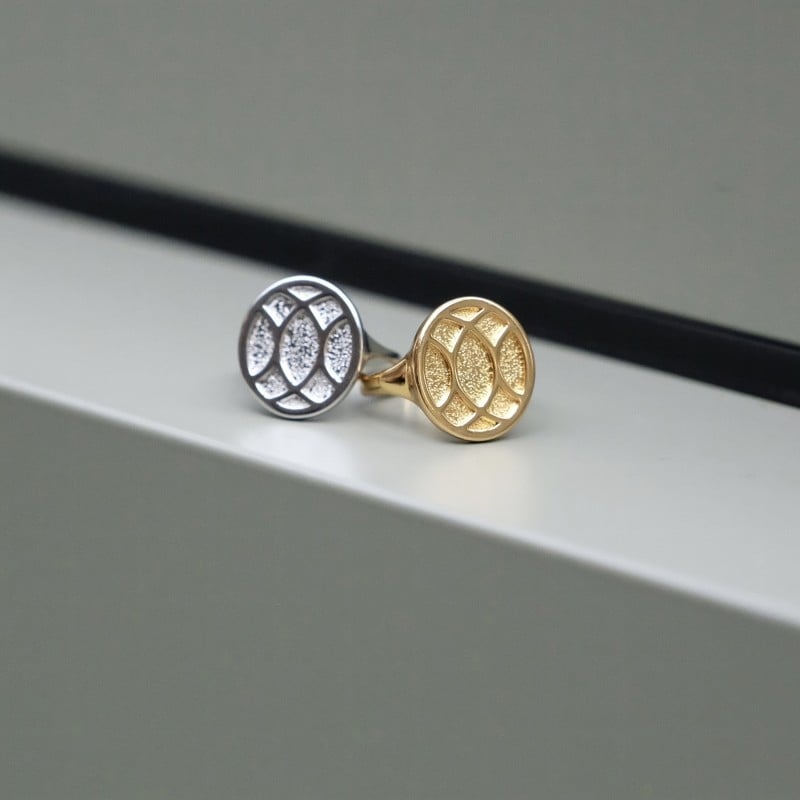 Aranyozott rézből készült egyrészes sálcsat – egyszerű, uniszex, geometriai mintázat, elektroplakálás, testreszabható