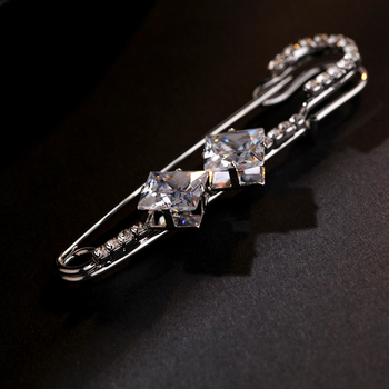 Брошка от меден сплав с циркони, дамски корейски стил, геометричен модел