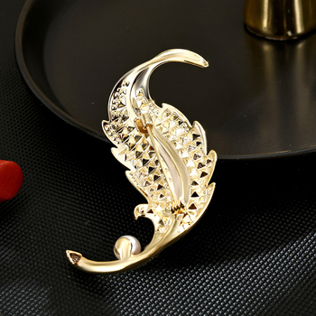 Медна брошка, унисекс в луксозен стил, електроплатирана обработка, функция: декорация, вид: брошка (Материал: Мед; Стил: Унисекс, Луксозен; Обработка: Електроплатинация; Функция: Декорация; Вид: Брошка)