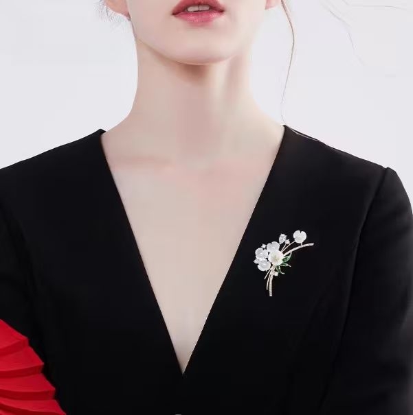 Брошка за костюм, флорална композиция с цветя и листа, сплав, стил корейски, електроплатинация