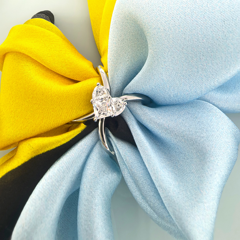 Réz alapanyagú sálkapocs cirkóniával, szív alakú, elektroplatinált felület, női kiegészítő japán-koreai stílusban