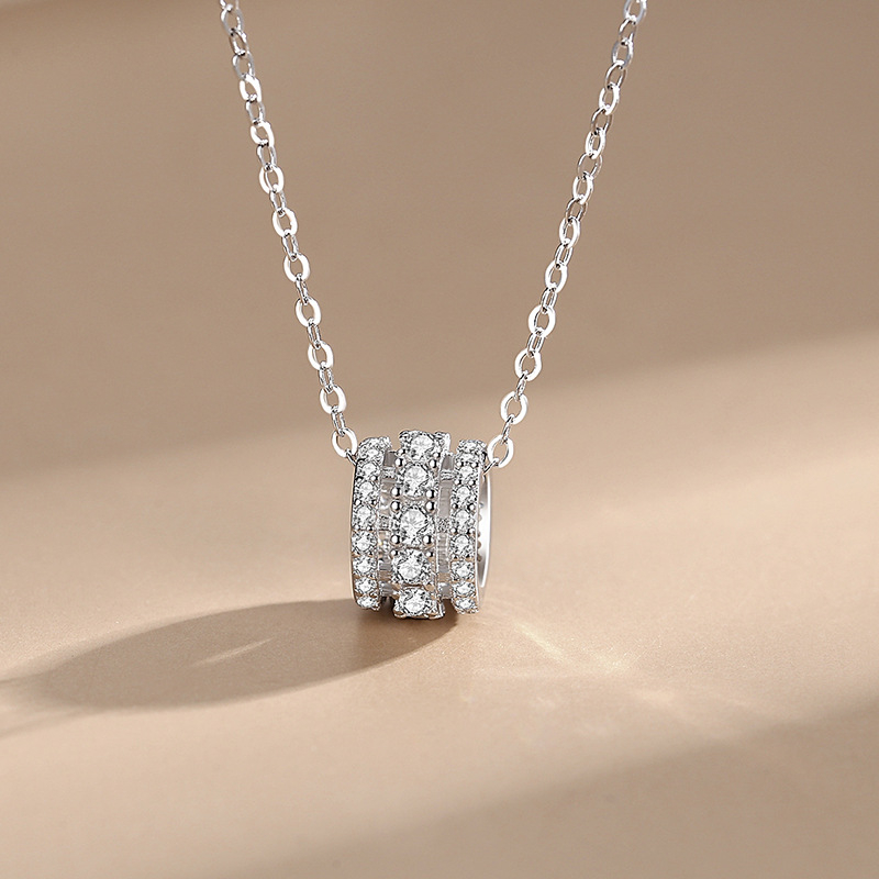 Ailmay 925 ezüst medálos nyaklánc — geometriai stílus, micro gyémánt dísz, 925-ös tisztaság