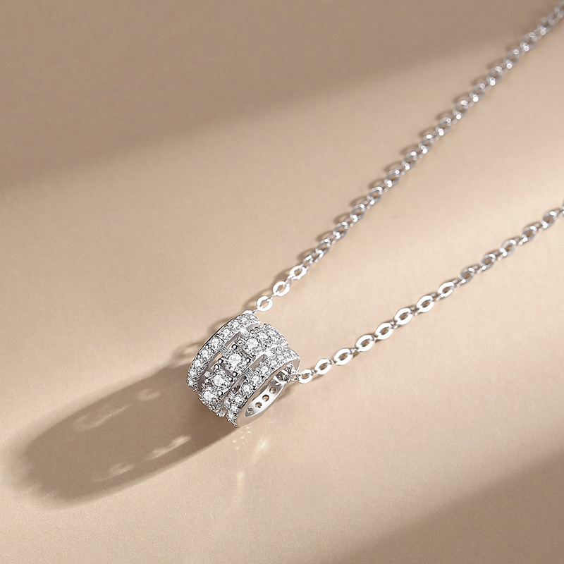 Ailmay 925 ezüst medálos nyaklánc — geometriai stílus, micro gyémánt dísz, 925-ös tisztaság