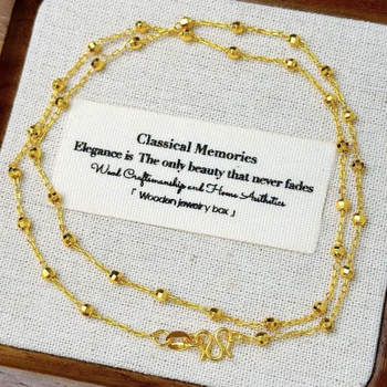 Geometriai formájú réz nyaklánc arannyal bevont medállal, kézzel készített gyöngyös lánccal, elektroplating felülettel