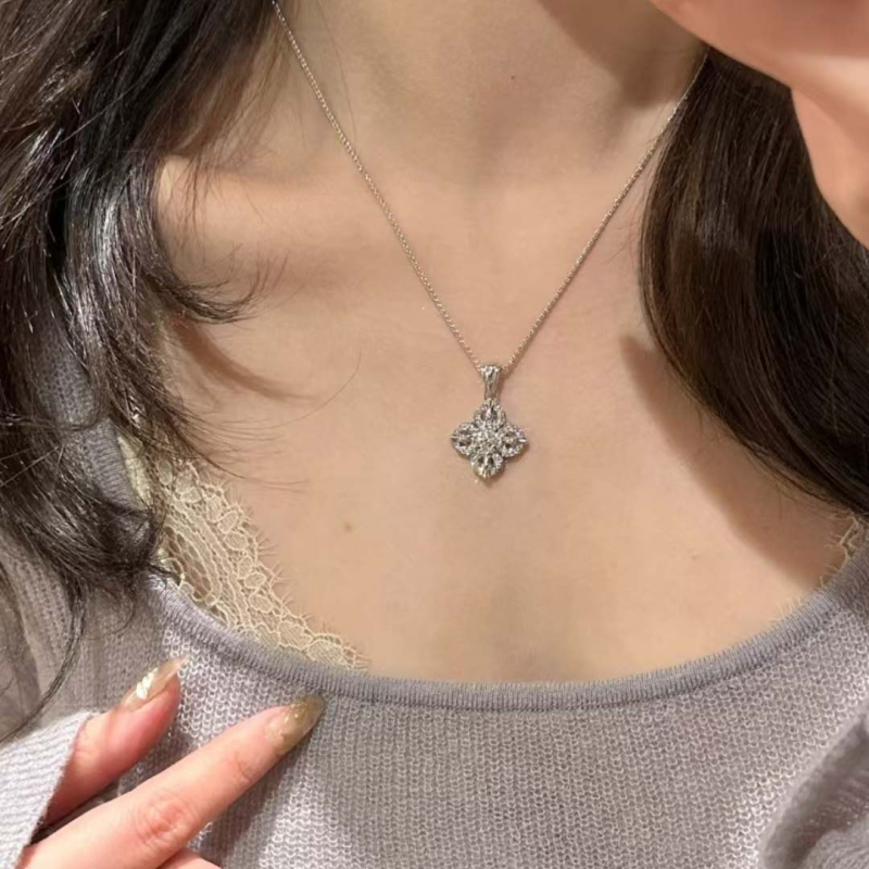 Réz nyaklánc cirkóniás rombusz medállal, Chopard lánccal, 4,9 g