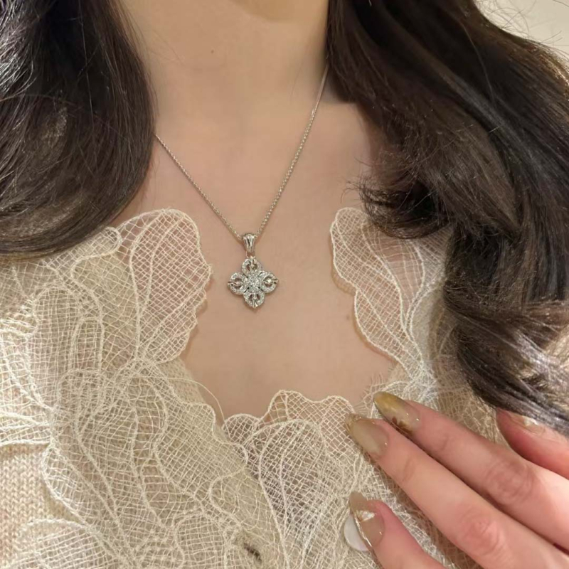 Réz nyaklánc cirkóniás rombusz medállal, Chopard lánccal, 4,9 g