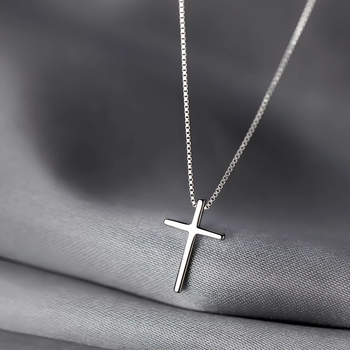 Unisex ogrlica s križnim privjeskom od srebra 925, pozlaćeno 14K, kutijasti lanac, Seiko obrada, geometrijski dizajn