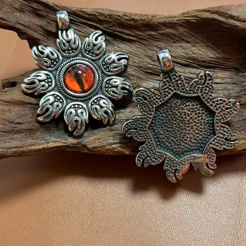 Rozsdamentes acél nyaklánc – Könnyed luxus stílus, Divatos városi viselet, 2025 ősz